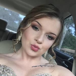 Meet your Posher, Ashlyn